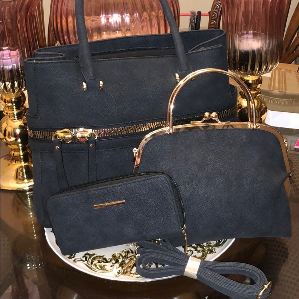 Another HOTTTT COMBO BLACK handbag